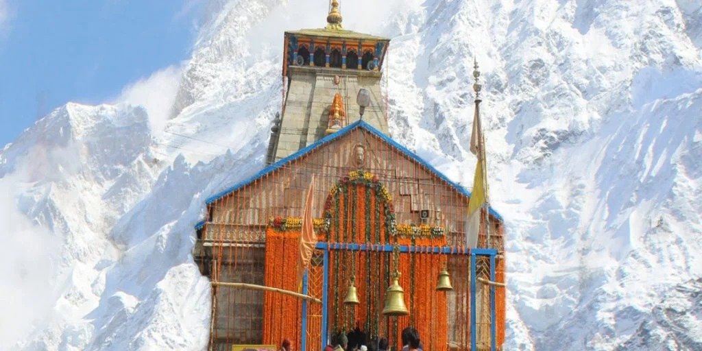 imgi_11_resize-159997880454754425kedarnath3-1024x512-1