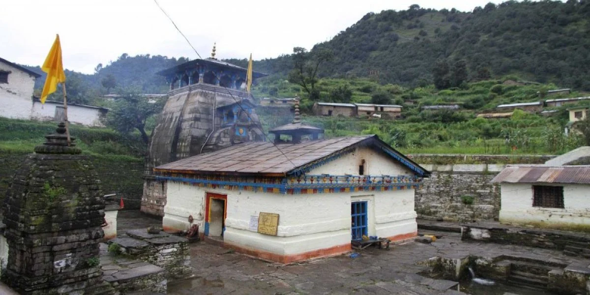 resize-15999799451493106191resize1599295958363849449KalpeshwarTempleShivaUttarakhand2-1
